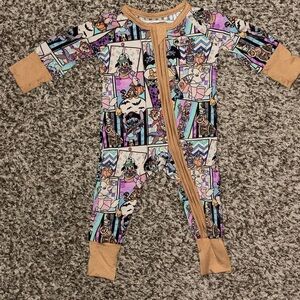 Brand new Disney character Halloween themed bamboo zippy - size newborn